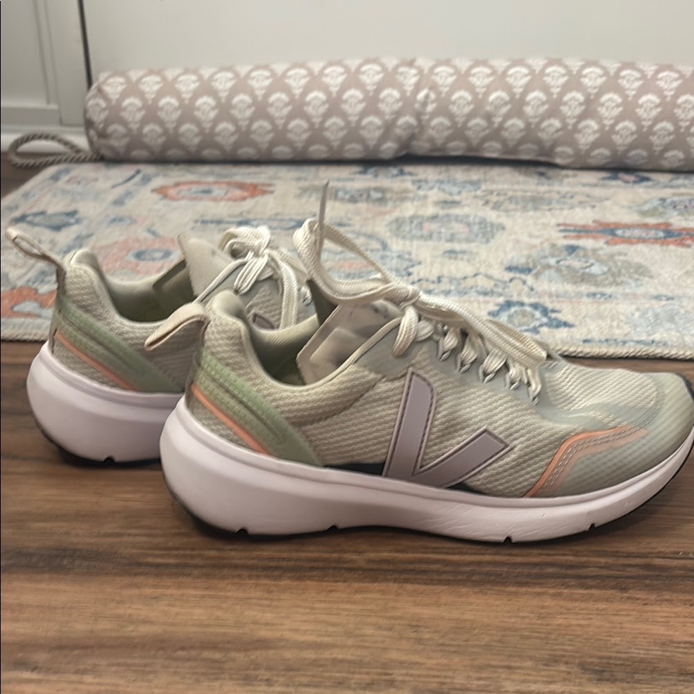 Veja Sneakers